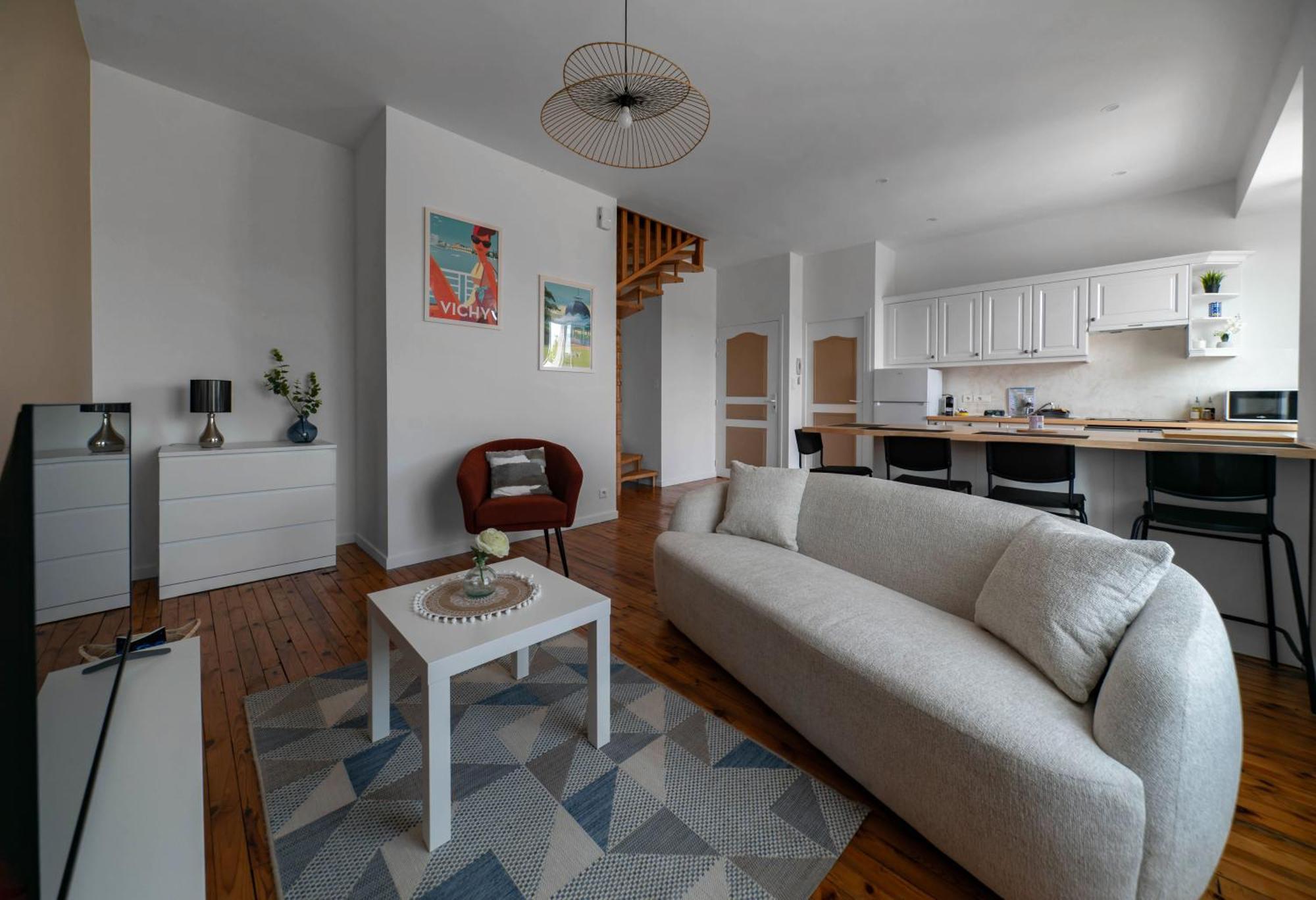 Le Grenet - Appartement Design En Duplex Vichy Ngoại thất bức ảnh